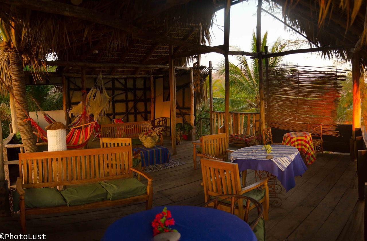 Palapa Cabins Las Piedronas Exterior photo